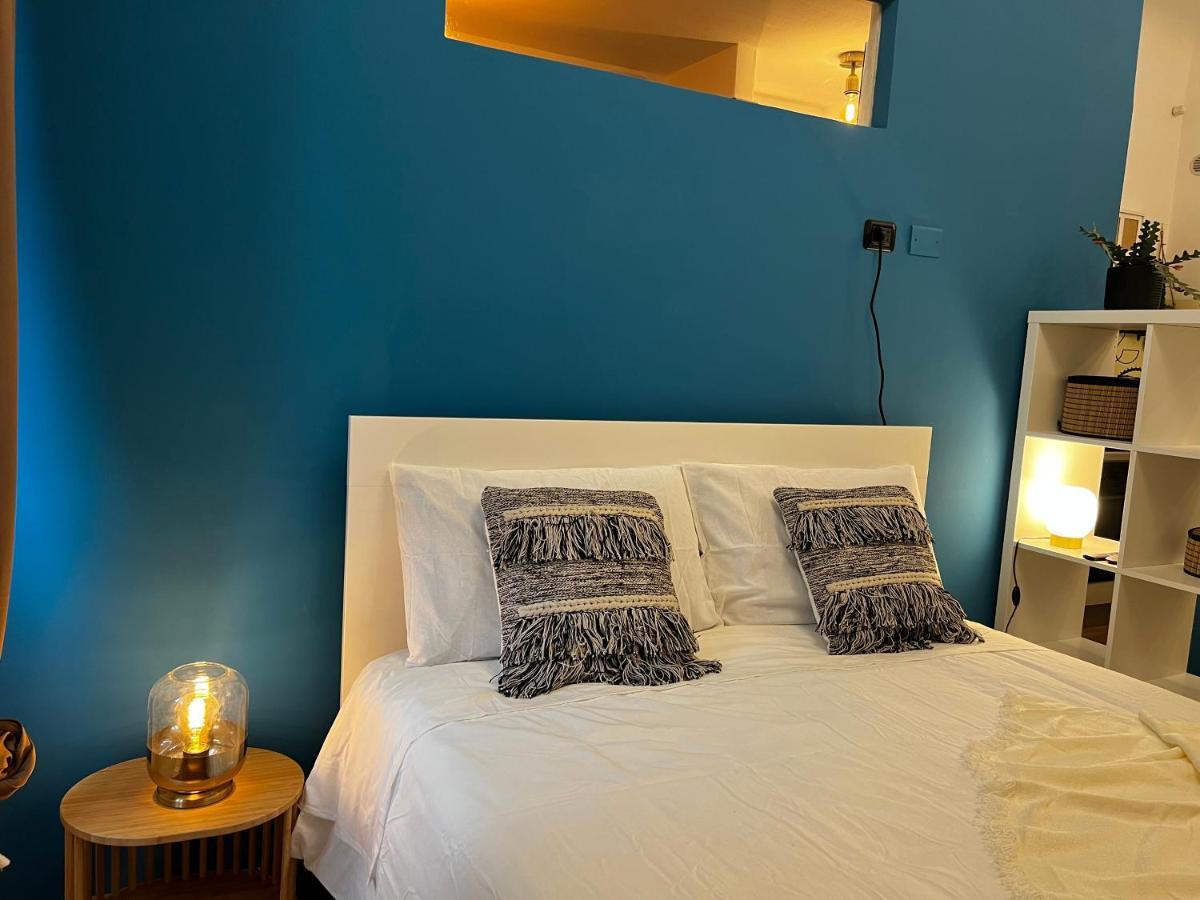 Regina Milano Ai Navigli - Sky Tv, Wifi And Breakfast Boxアパートメント エクステリア 写真