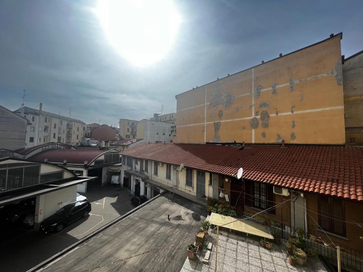 Regina Milano Ai Navigli - Sky Tv, Wifi And Breakfast Boxアパートメント エクステリア 写真