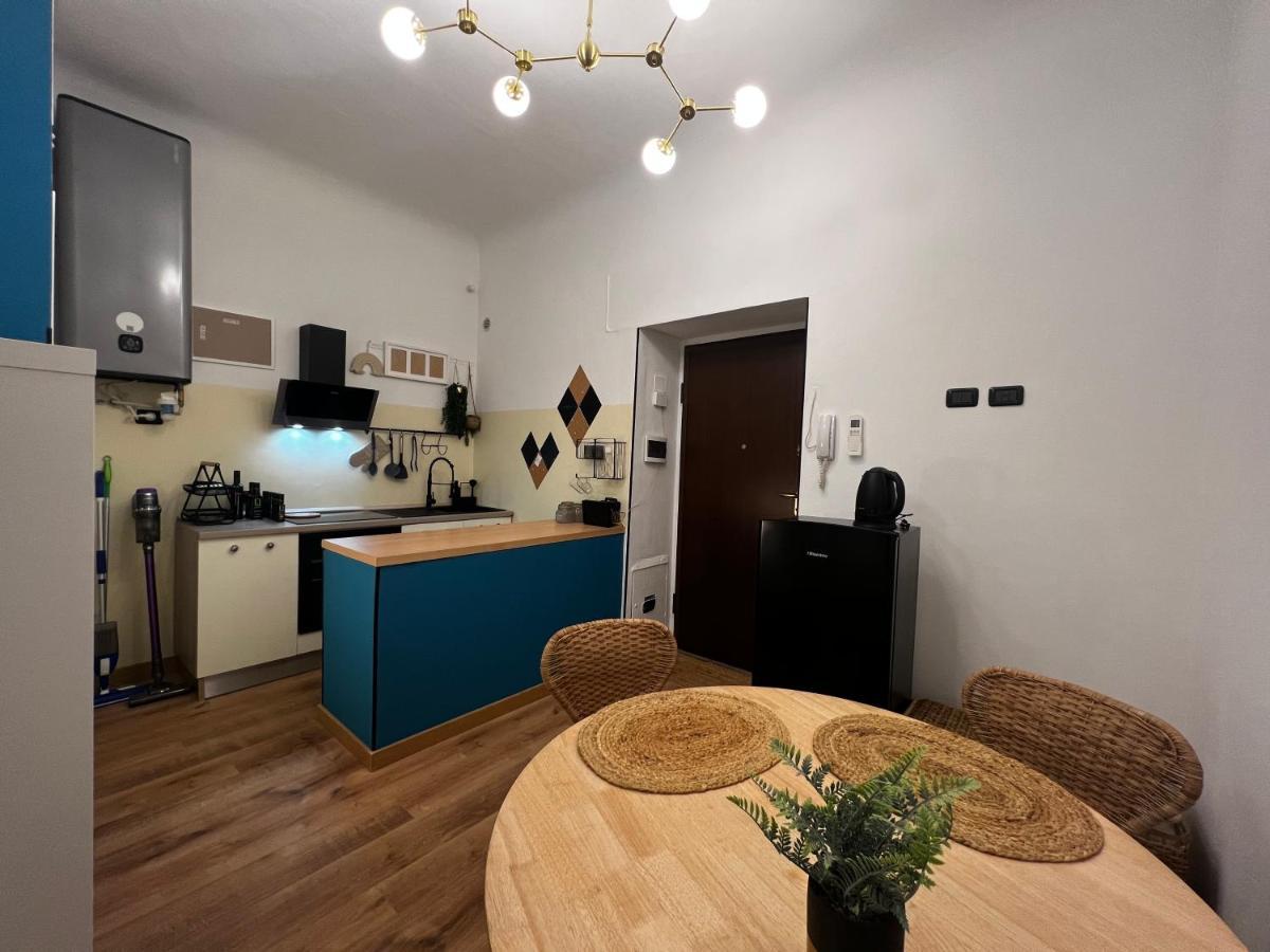 Regina Milano Ai Navigli - Sky Tv, Wifi And Breakfast Boxアパートメント エクステリア 写真