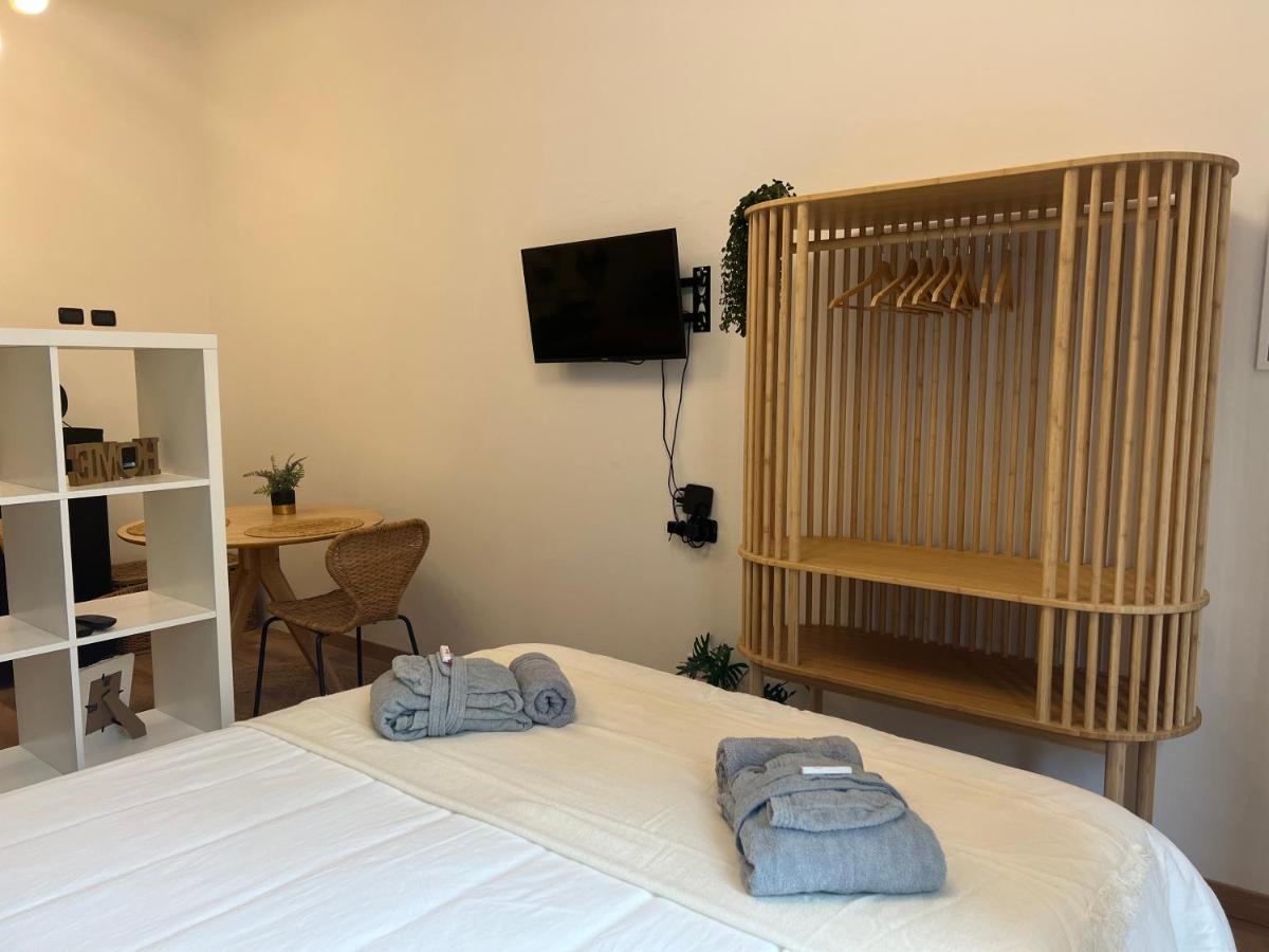 Regina Milano Ai Navigli - Sky Tv, Wifi And Breakfast Boxアパートメント エクステリア 写真